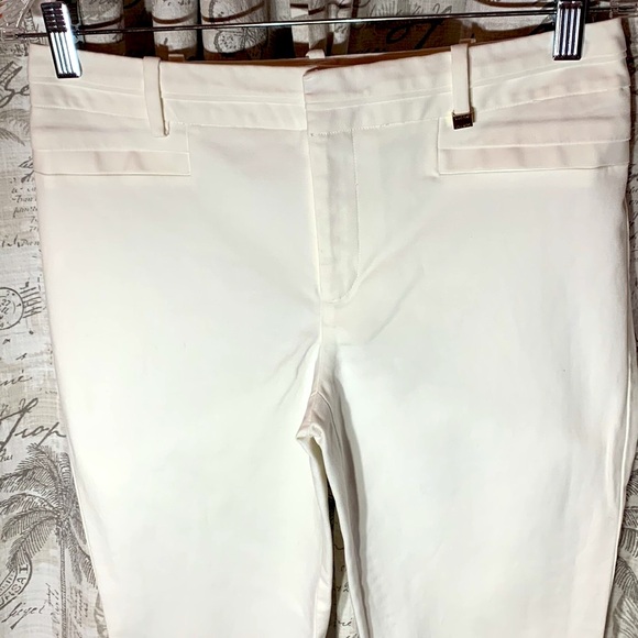 Calvin Klein Pants - CALVIN ❤️ KLEIN ❤️ White ❤️ Pants ❤️ ❤️ ❤️ Size 4 ❤️